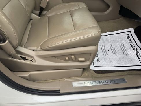 Used 2017 Chevrolet Suburban Premier image 39