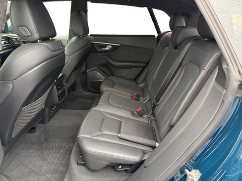 Used 2019 Audi Q8 Prestige w/ Luxury Package image 16