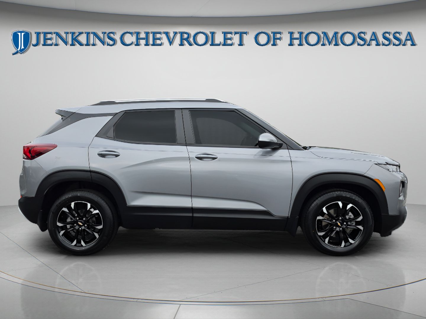 Used 2023 Chevrolet TrailBlazer LT FWD image 3