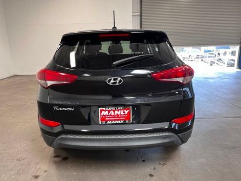 Used 2017 Hyundai Tucson SE FWD image 4