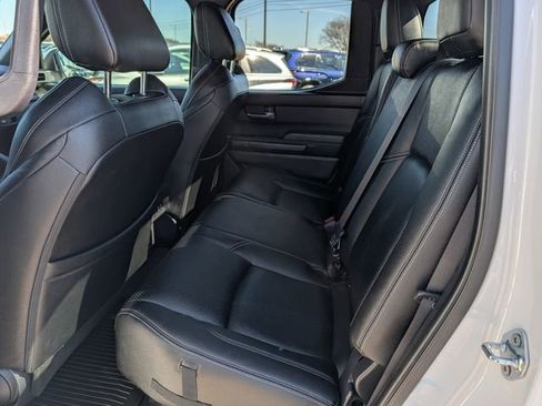 Used 2024 Toyota Tacoma TRD Off-Road image 29