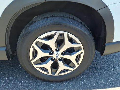Certified 2024 Subaru Forester Premium AWD/4WD image 18