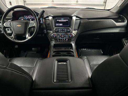 Used 2020 Chevrolet Tahoe Premier AWD/4WD image 25