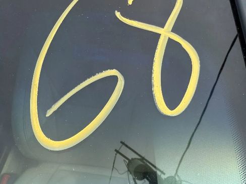 Used 2016 Ford Edge Titanium w/ Technology Package image 31