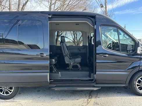 Used 2023 Ford Transit 350 XLT image 17