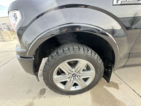 Used 2019 Ford F150 XLT w/ Equipment Group 302A Luxury AWD/4WD image 32
