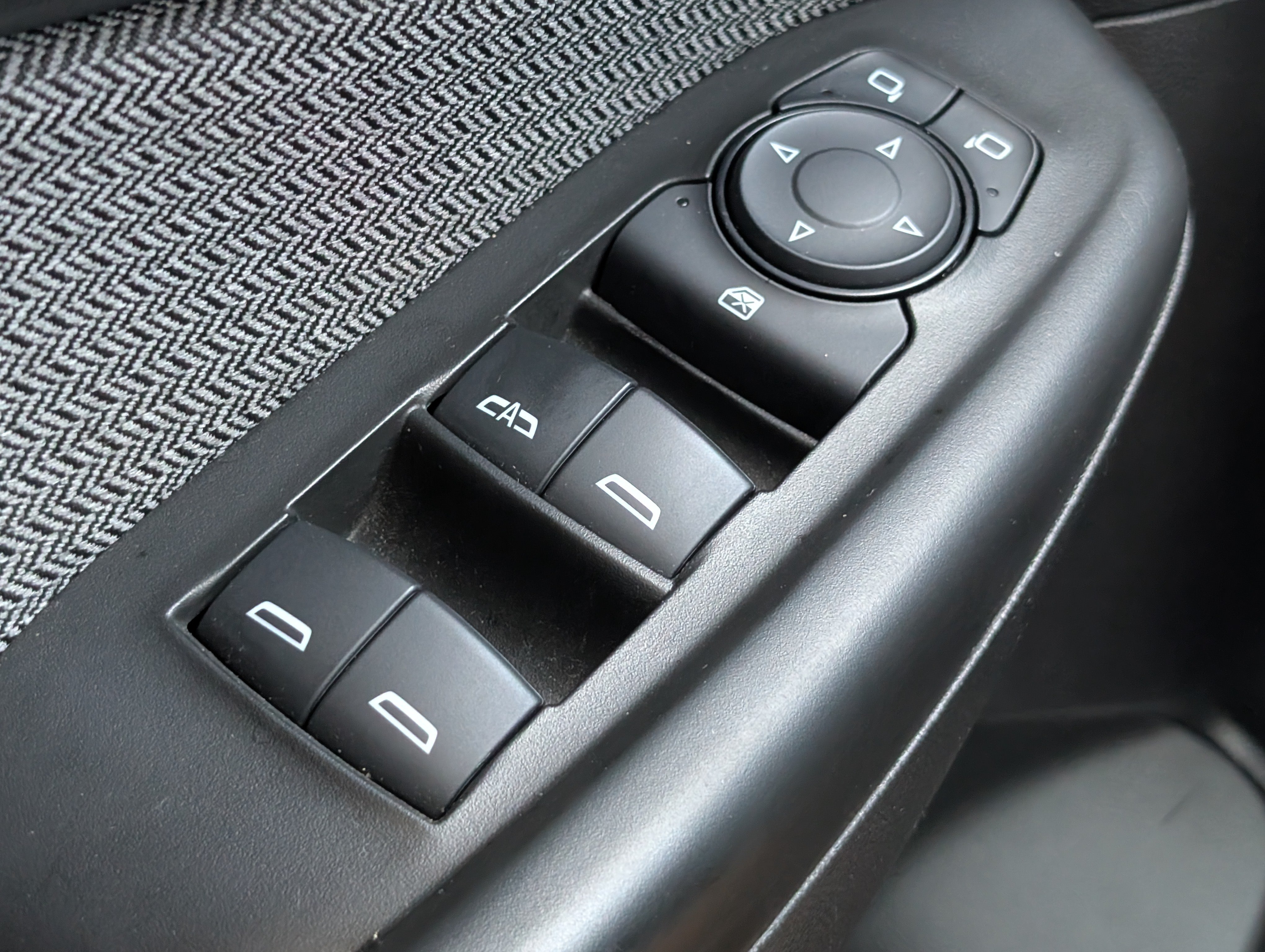 Used 2025 Chevrolet TrailBlazer LT FWD image 20