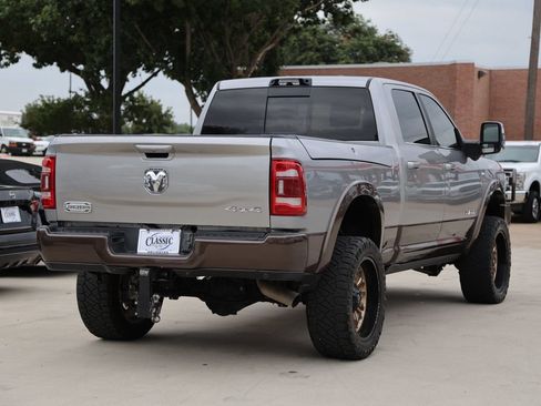 Used 2024 RAM 2500 Limited w/ Towing Technology Group AWD/4WD image 4