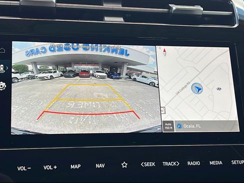 Certified 2024 Hyundai Tucson SEL w/ Convenience Package FWD image 17