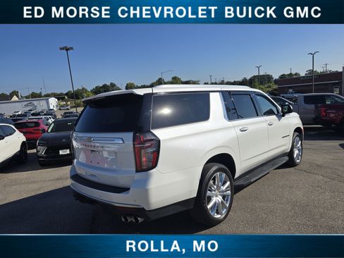 Certified 2023 Chevrolet Suburban High Country AWD/4WD image 3