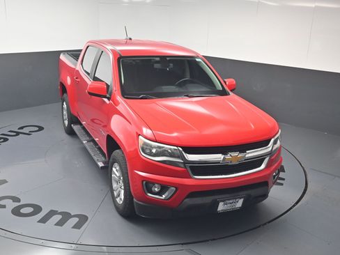 Used 2020 Chevrolet Colorado LT w/ LT Convenience Package RWD image 14