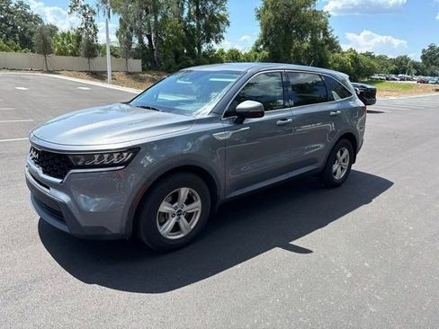 Used 2023 Kia Sorento LX FWD image 1