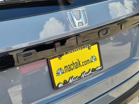 Used 2025 Honda Pilot Touring image 32