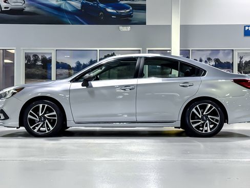 Used 2018 Subaru Legacy 2.5i Sport AWD/4WD image 2