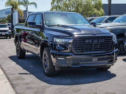 New 2026 RAM 1500 Laramie AWD/4WD image 3