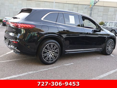 Certified 2023 Mercedes-Benz EQS 580 4MATIC SUV w/ Exclusive Trim Package image 10