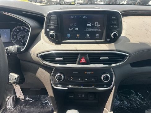 Used 2020 Hyundai Santa Fe SE FWD image 20