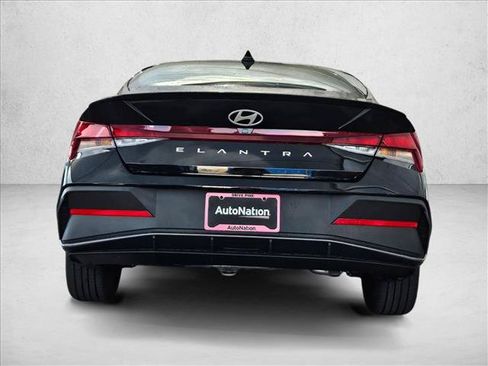 New 2026 Hyundai Elantra Sport FWD image 8