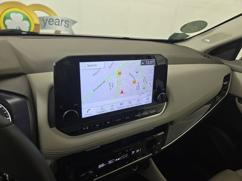 Used 2023 Nissan Rogue SL w/ SL Premium Package image 20