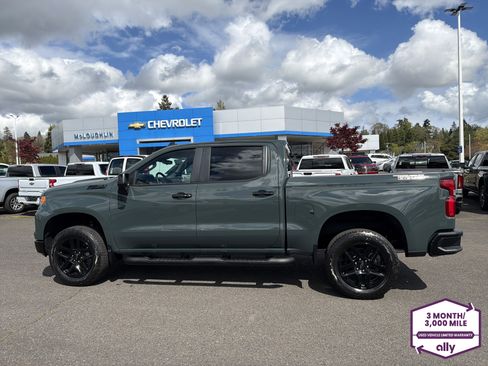Used 2026 Chevrolet Silverado 1500 LT Trail Boss w/ Safety Package AWD/4WD image 2