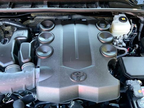 Used 2024 Toyota 4Runner SR5 Premium image 30