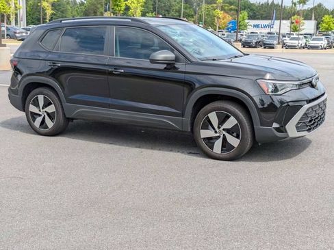 Used 2025 Volkswagen Taos S AWD/4WD image 3