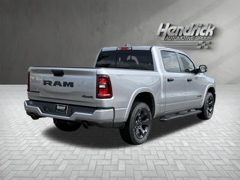 Used 2025 RAM 1500 Big Horn AWD/4WD image 10