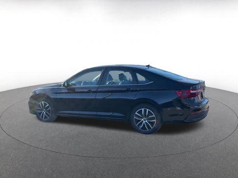 Used 2025 Volkswagen Jetta SE image 10