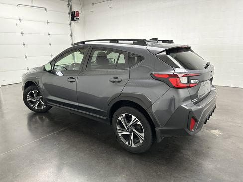 Used 2024 Subaru Crosstrek 2.0i Premium AWD/4WD image 6