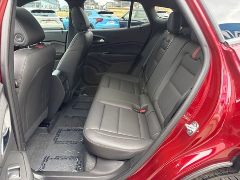 Used 2024 Chevrolet Trax RS w/ Sunroof Package image 25