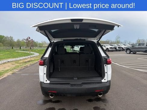 Used 2023 Chevrolet Traverse LT AWD/4WD image 13