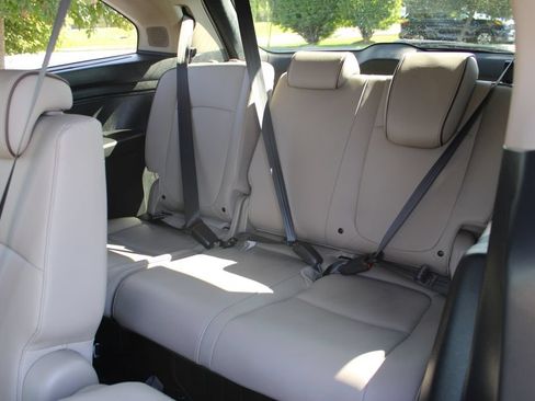 Used 2023 Honda Odyssey Elite image 14