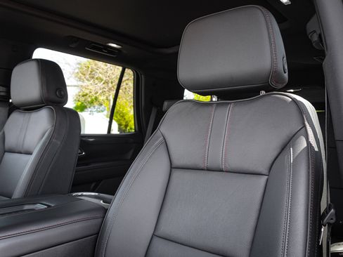 Used 2024 Chevrolet Tahoe RST w/ Luxury Package image 17