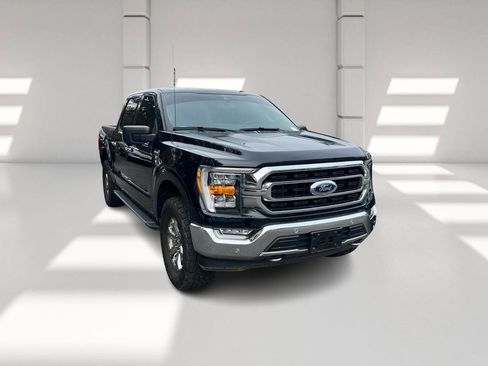 Used 2021 Ford F150 XLT w/ Equipment Group 302A High image 3