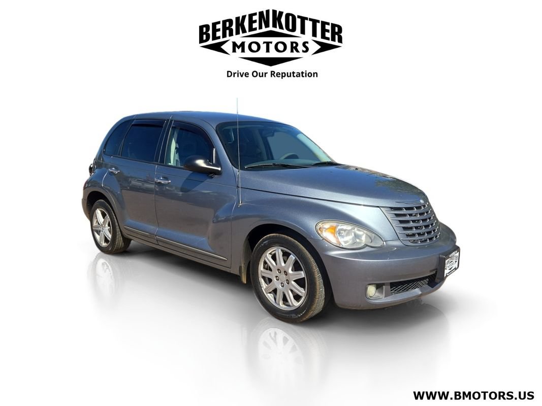 Used 2009 Chrysler PT Cruiser Touring FWD image 1