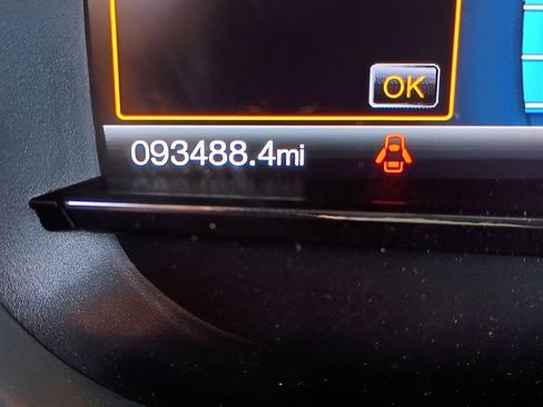 Used 2016 Ford Explorer XLT w/ Equipment Group 202A FWD image 35