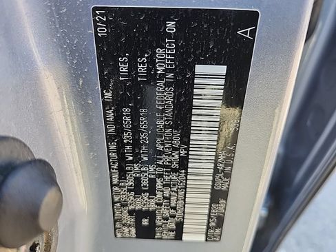 Used 2022 Toyota Highlander XLE AWD/4WD image 54
