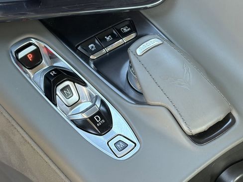 Used 2024 Chevrolet Corvette Stingray Premium Conv w/ Z51 Performance Package RWD image 26
