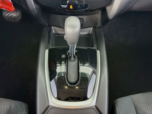 Used 2014 Nissan Rogue S image 33