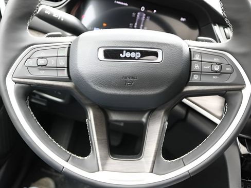 New 2026 Jeep Grand Cherokee 4WD image 22