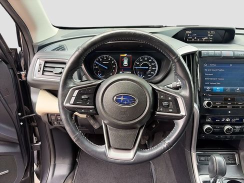 Used 2022 Subaru Ascent Limited w/ Technology Package AWD/4WD image 11