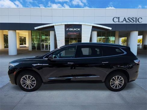 Used 2024 Buick Enclave Premium image 5