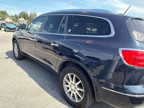 Used 2017 Buick Enclave Leather AWD/4WD image 10