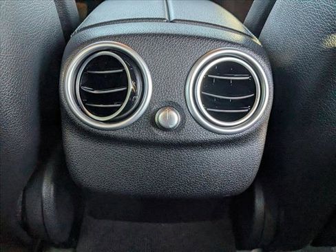 Used 2020 Mercedes-Benz C 300 Sedan image 15