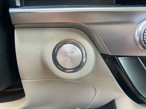 Used 2025 Kia Telluride S FWD image 18