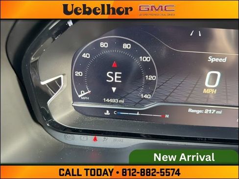 Used 2024 GMC Yukon Denali Ultimate image 32