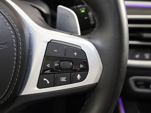 Used 2022 BMW X7 M50i image 46