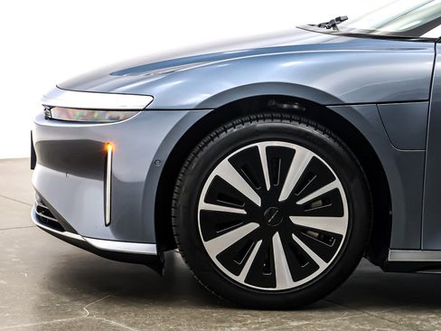 Used 2024 Lucid Air Grand Touring image 10