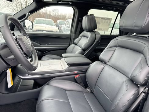New 2026 Lincoln Navigator Reserve w/ Jet Appearance Package AWD/4WD image 21