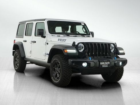 Used 2023 Jeep Wrangler Unlimited w/ Cold Weather Group image 7